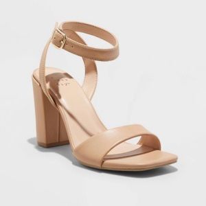 a new day. brand. Worn out once. Like new! Size 8. Fits 8.5.